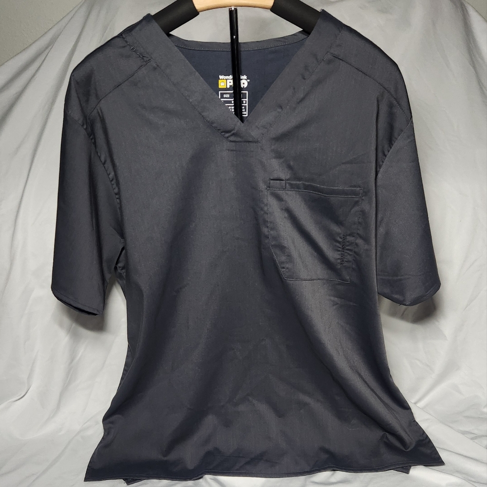 Men's pewter WonderWink PRO scrub top, XL